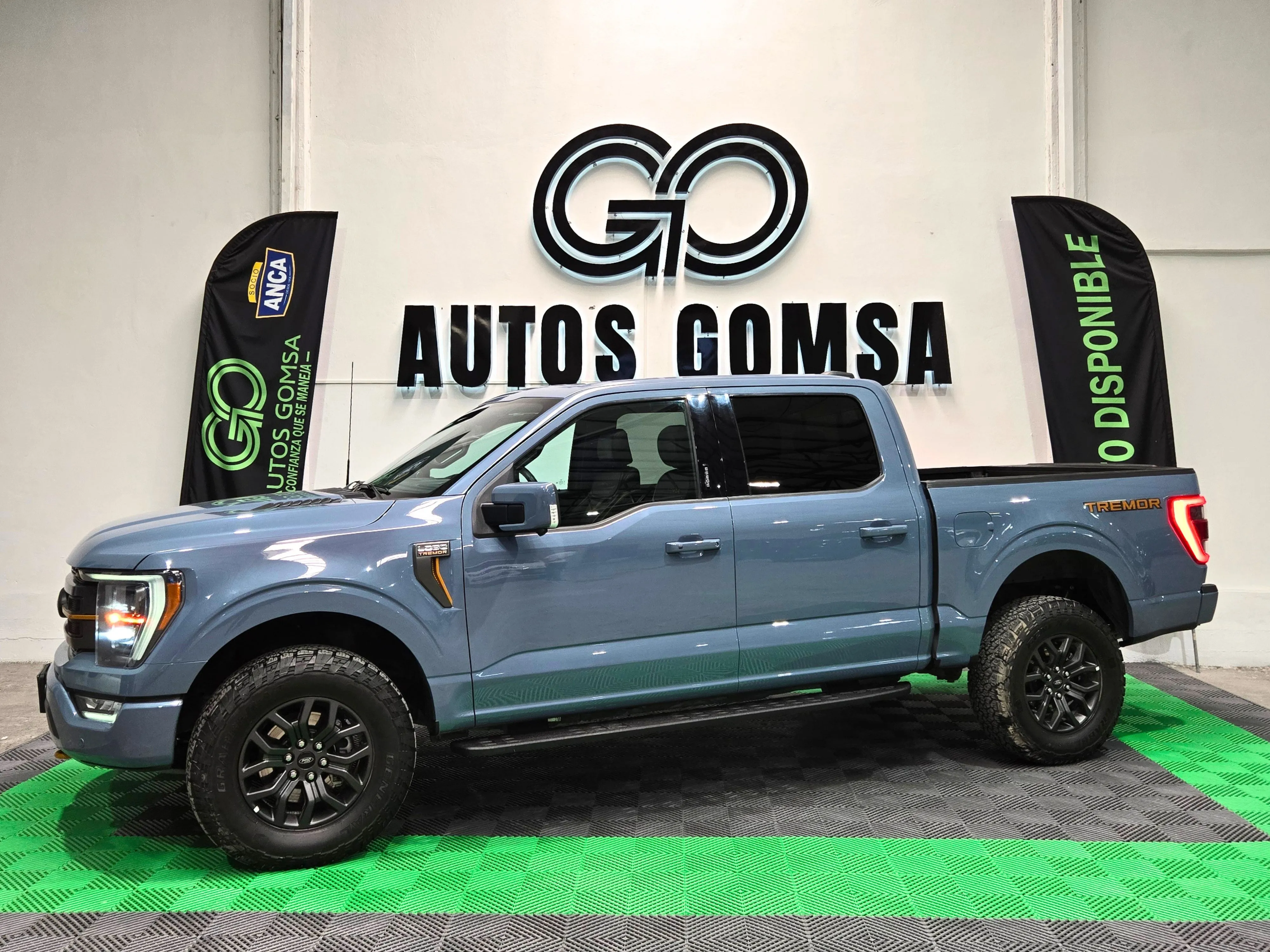 Ford Lobo Tremor High 2023