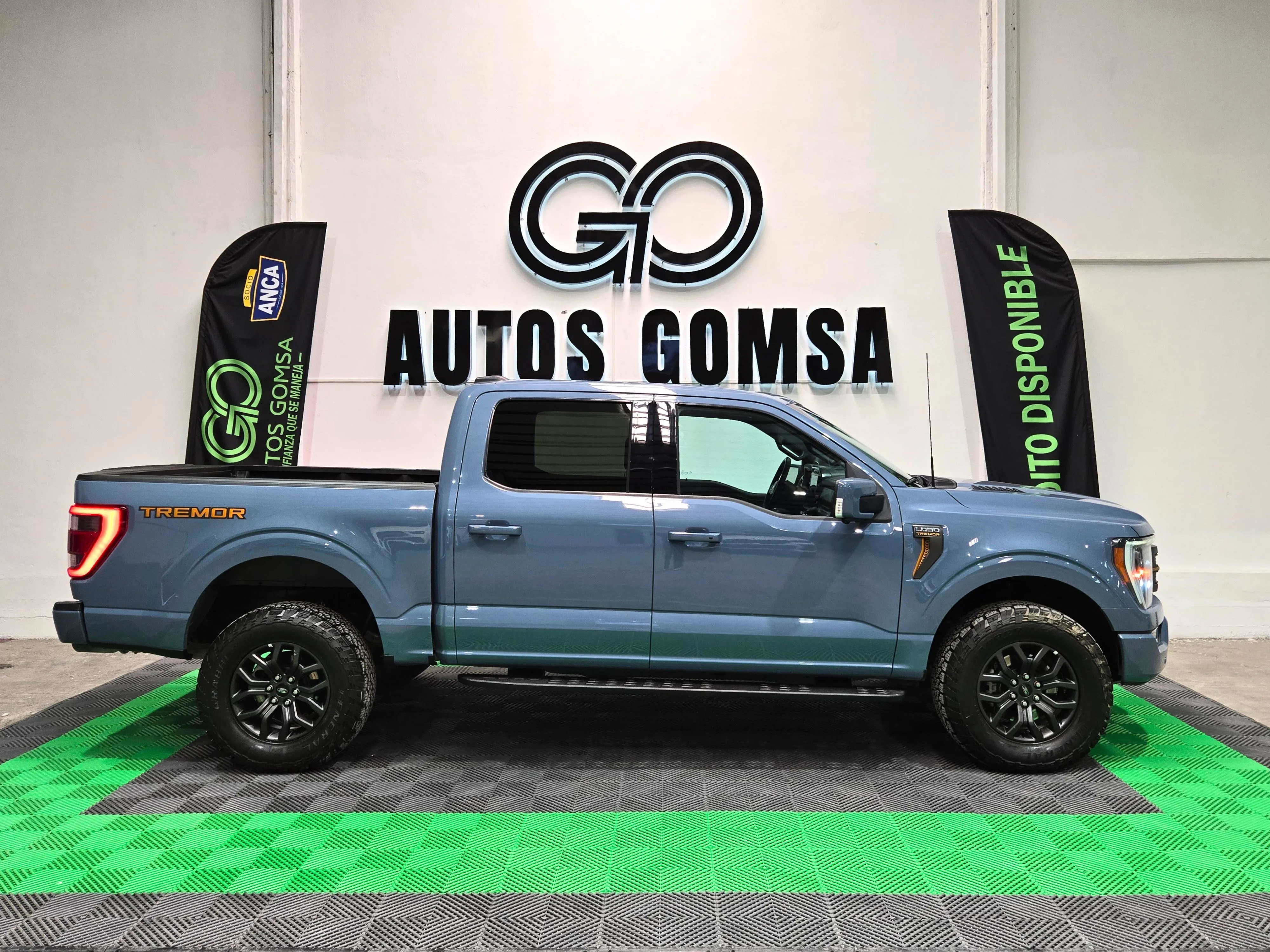 Ford Lobo Tremor High 2023