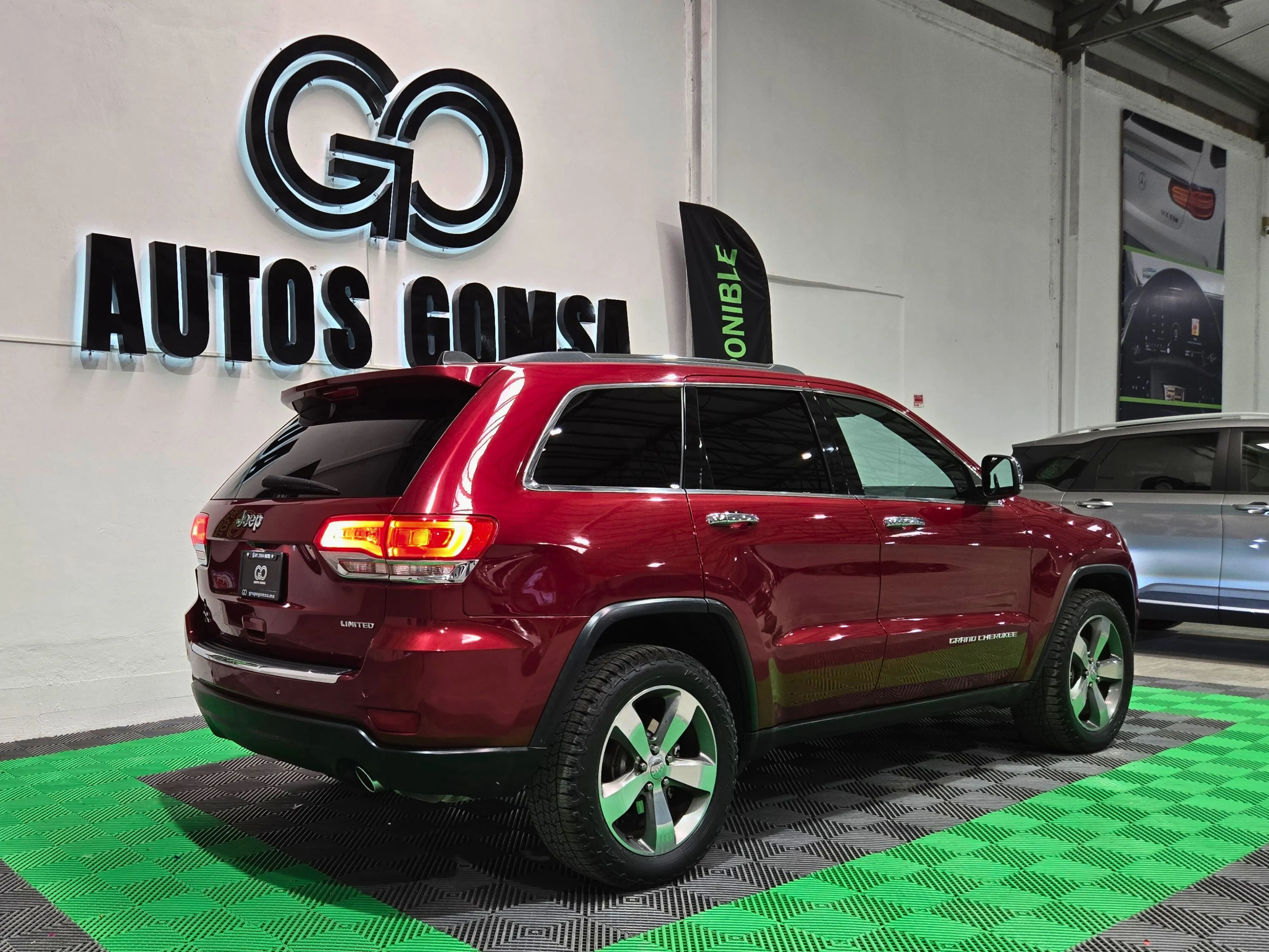 Jeep Grand Cherokee Limited Lujo 4x2 2015