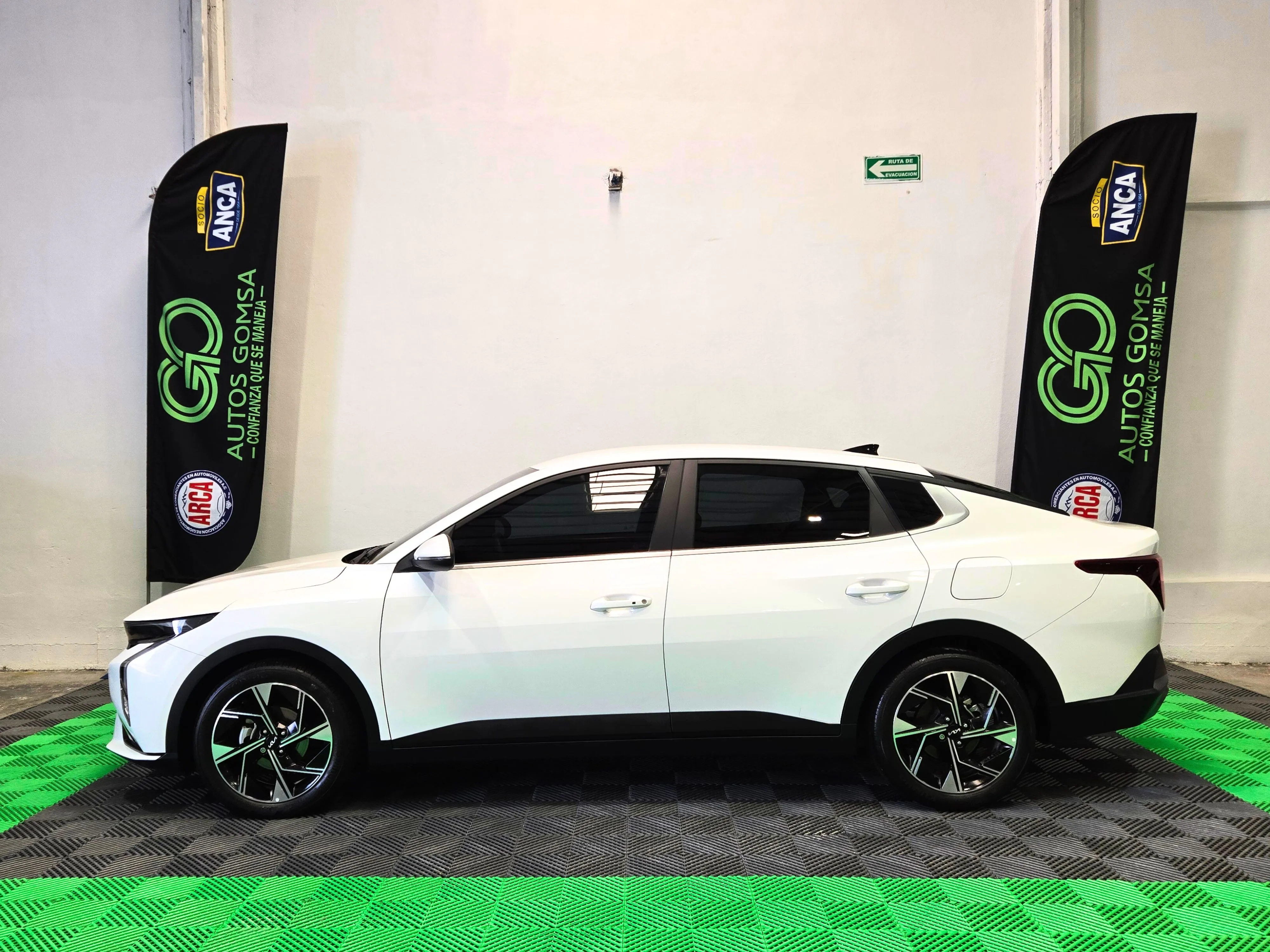 KIA K3 GT LINE 2024