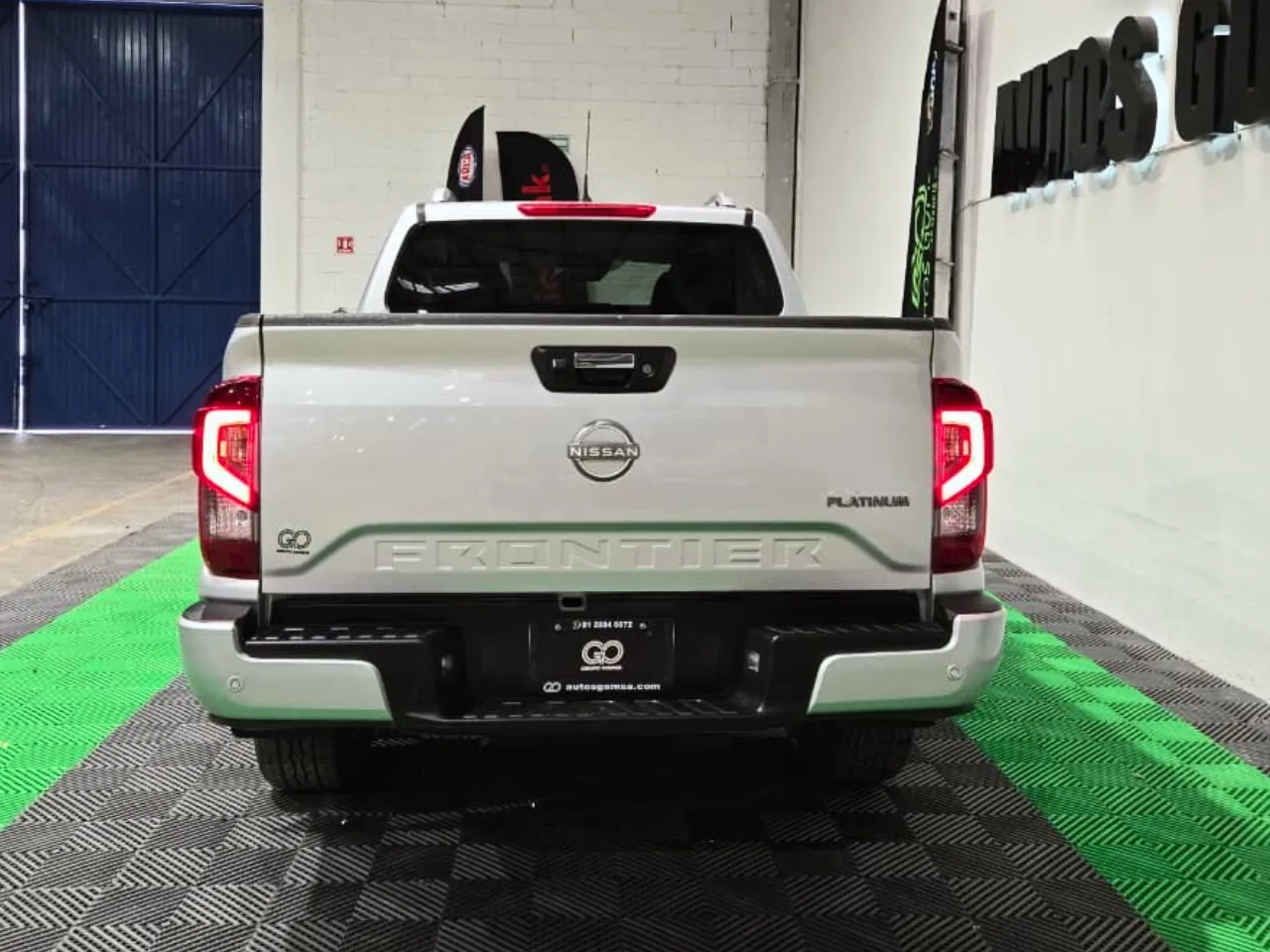 Nissan Frontier Platinum LE 2024