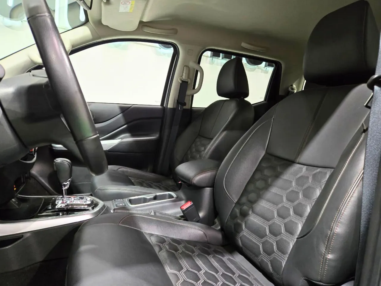 Nissan Frontier Platinum LE 2024
