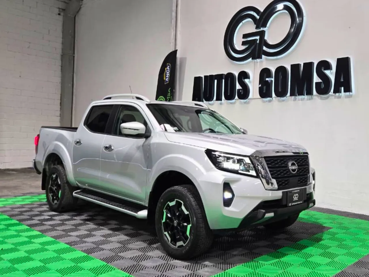 Nissan Frontier Platinum LE 2024