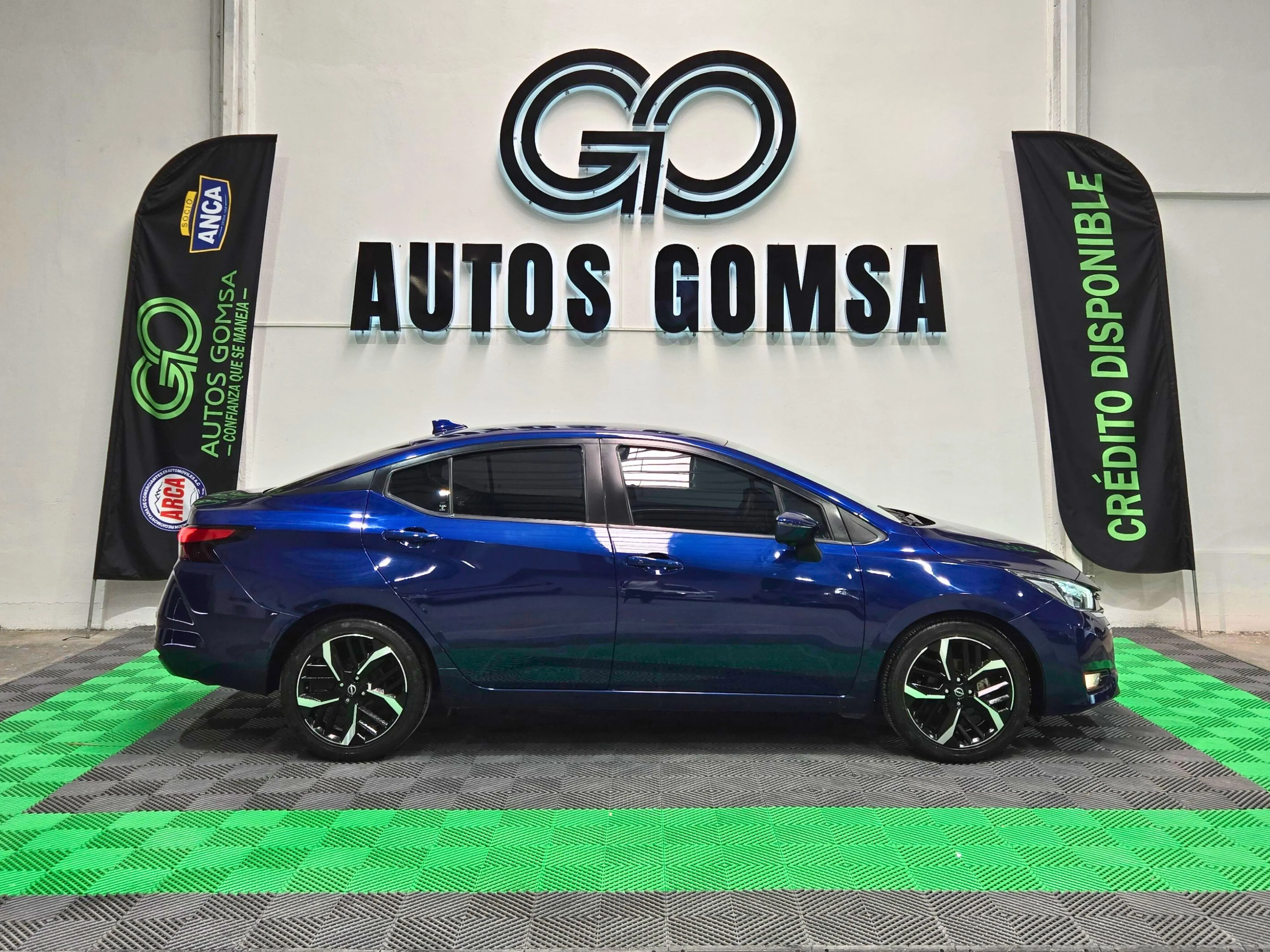 Nissan Versa Exclusive 2024