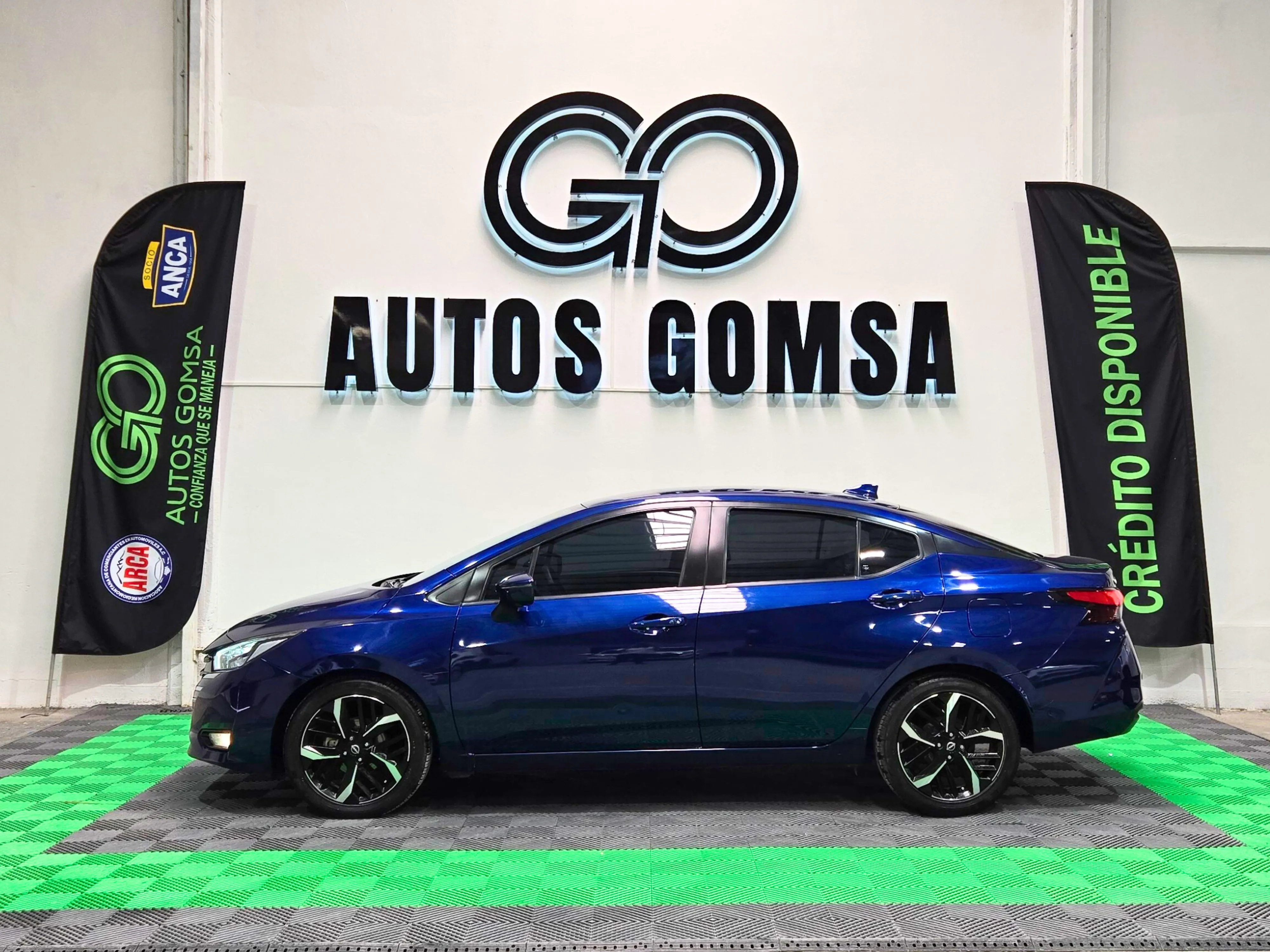 Nissan Versa Exclusive 2024