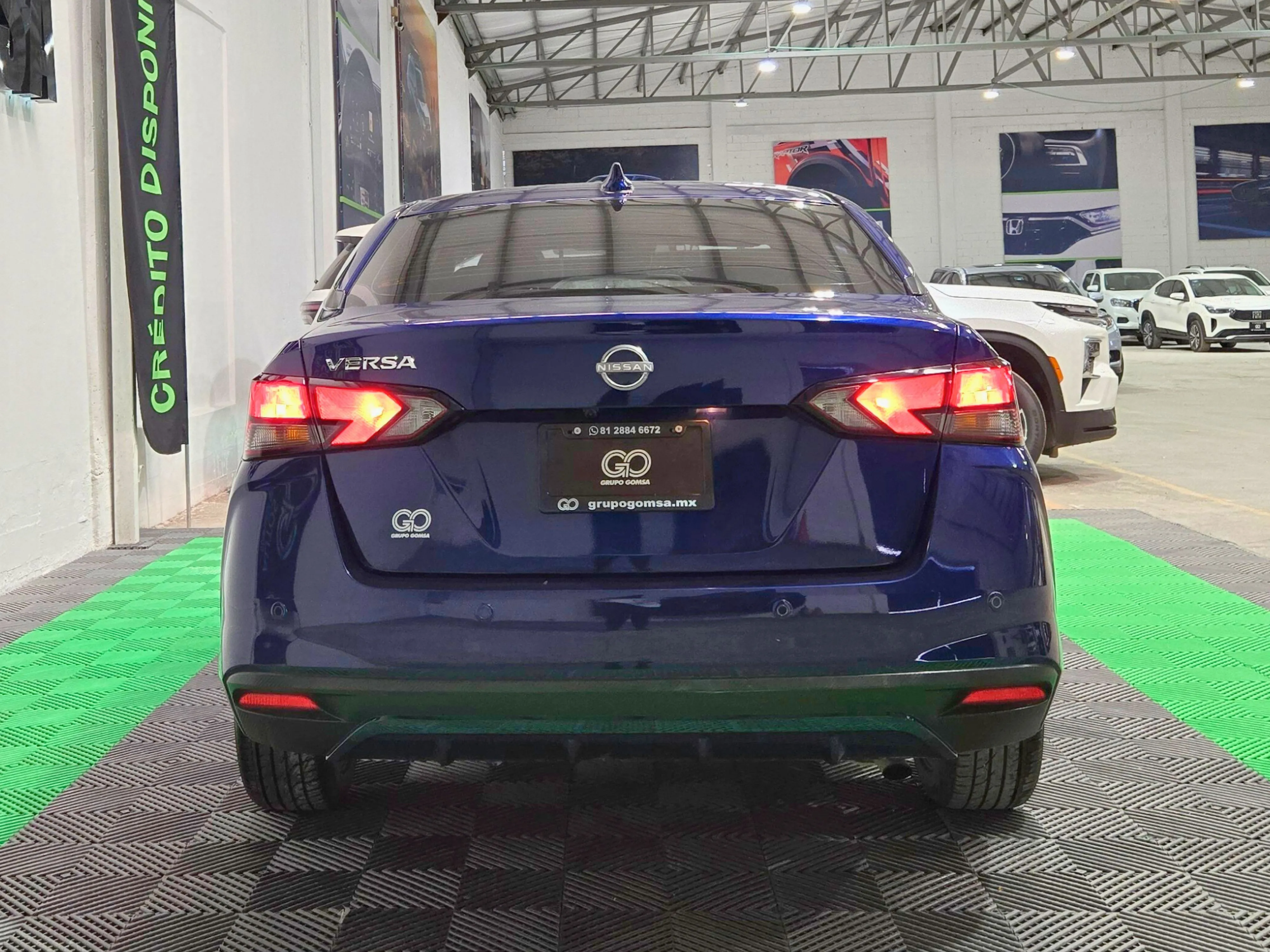 Nissan Versa Exclusive 2024