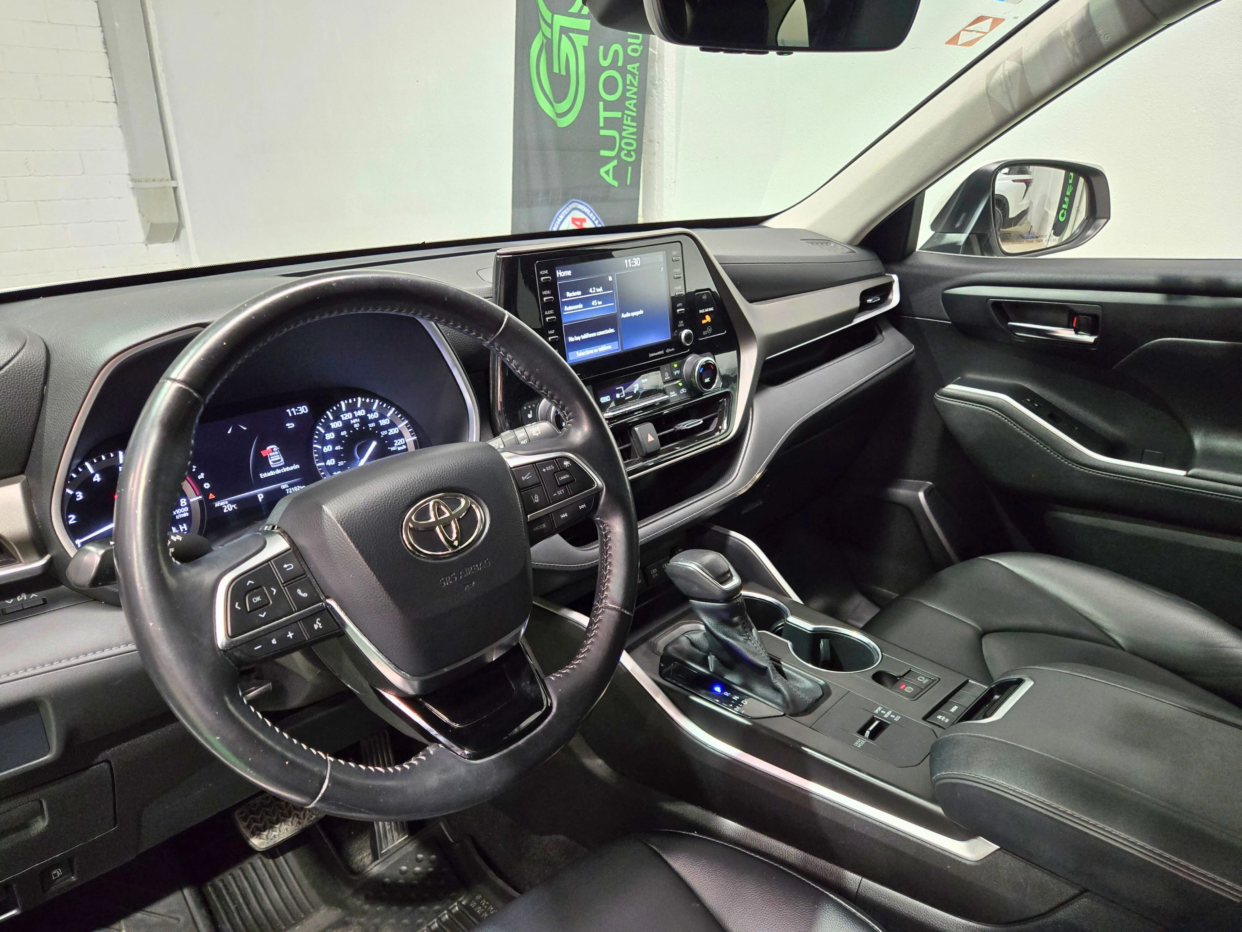Toyota Highlander XLE 2021
