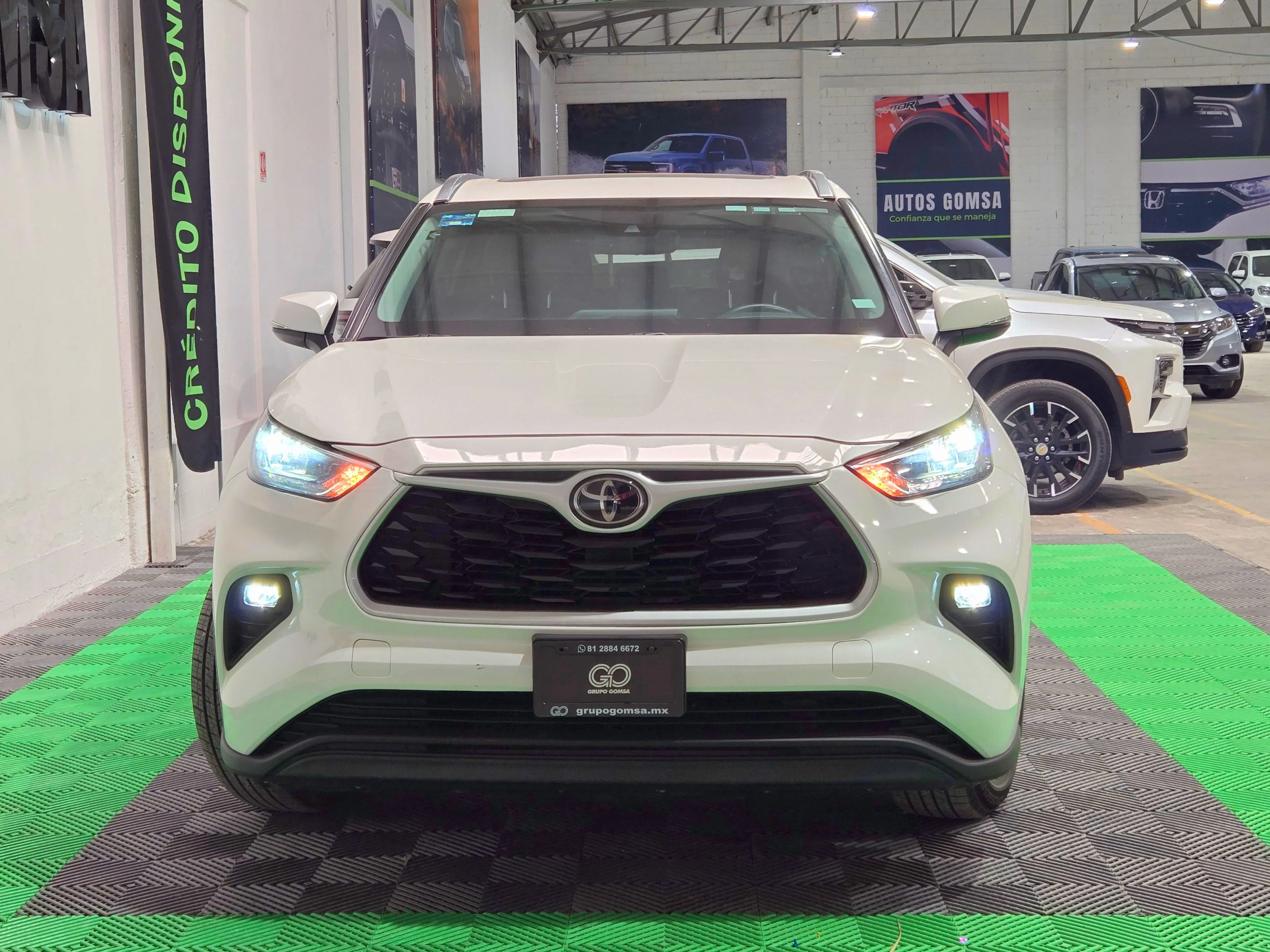 Toyota Highlander XLE 2021