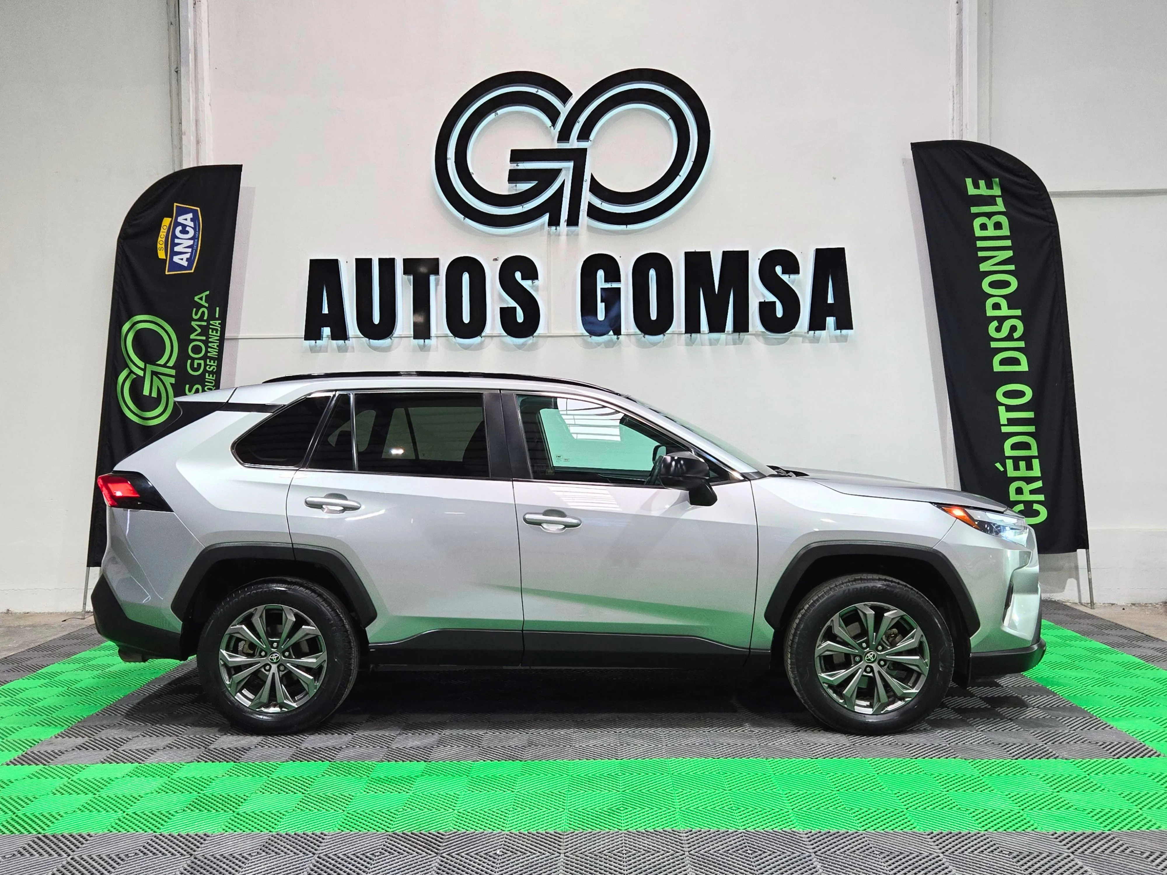 Toyota RAV4 XLE 2022