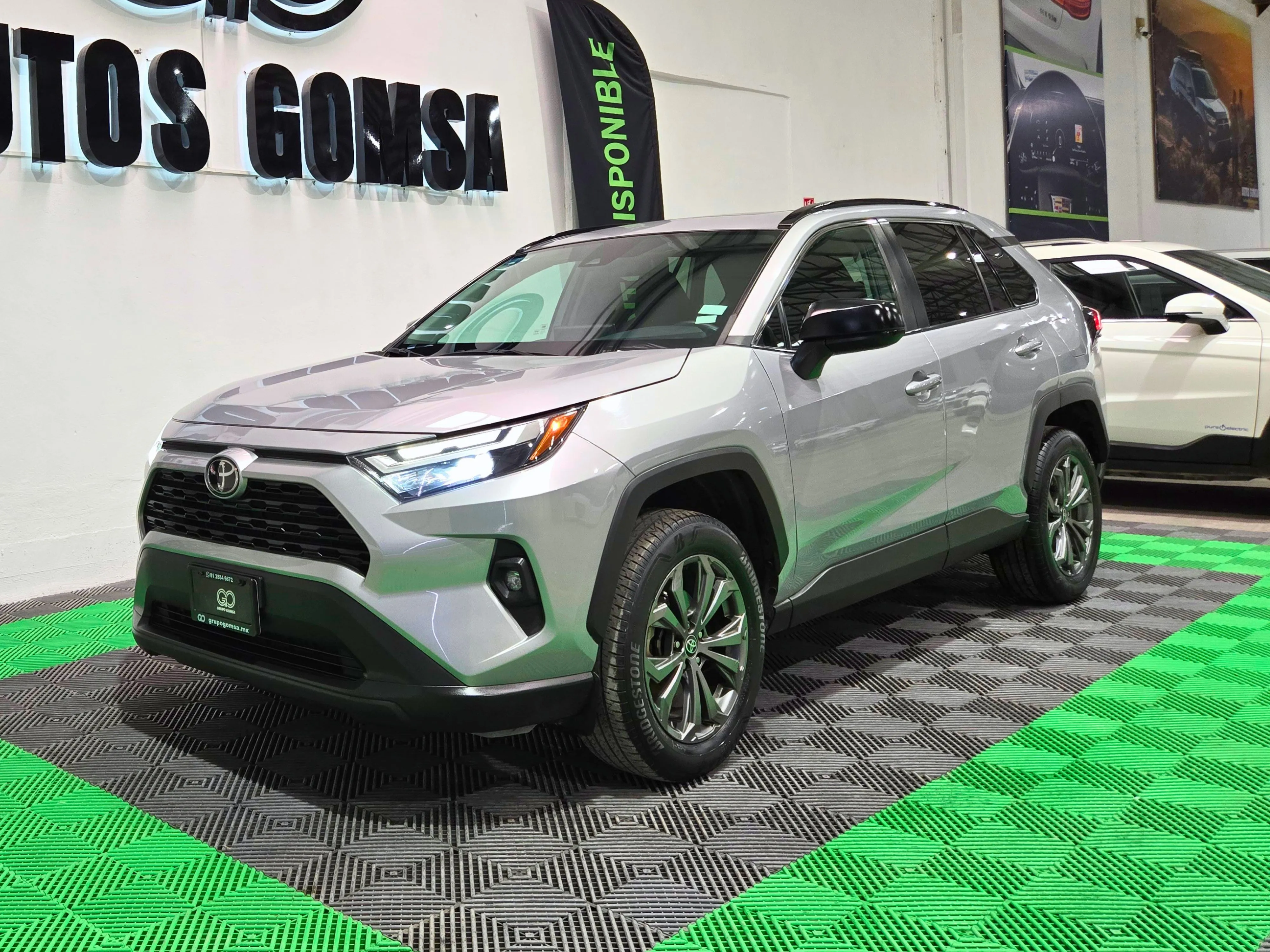Toyota RAV4 XLE 2022