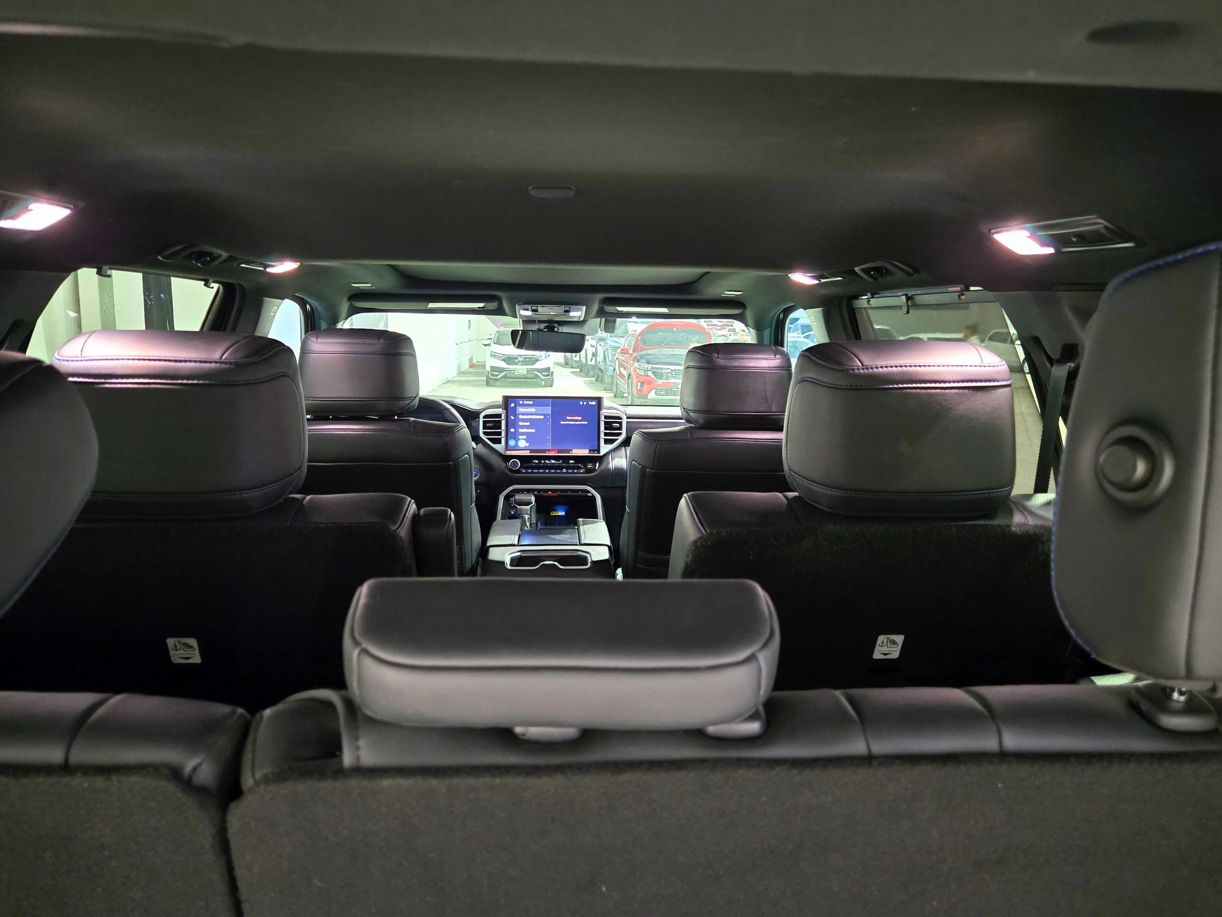 Toyota Sequoia Platinum Híbrida 2024